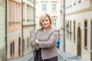 Alena Schillerová