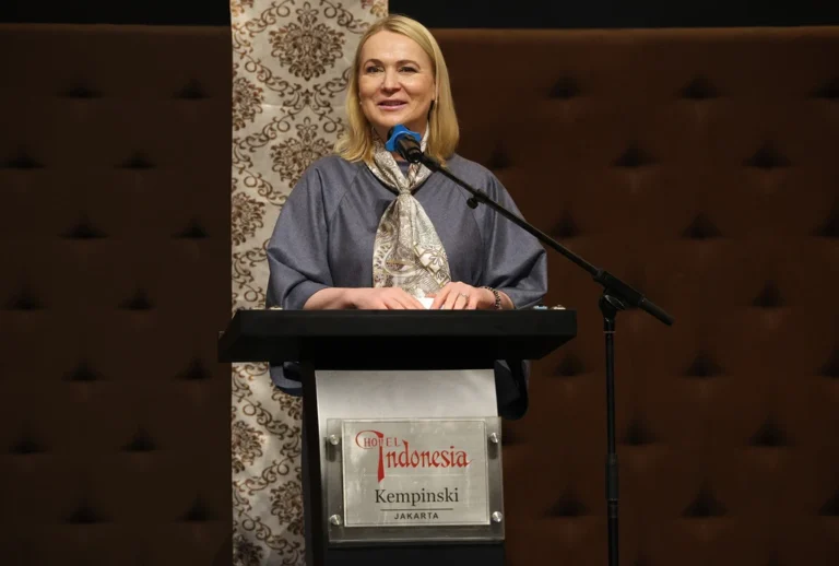 Jana Černochová v Jakartě
