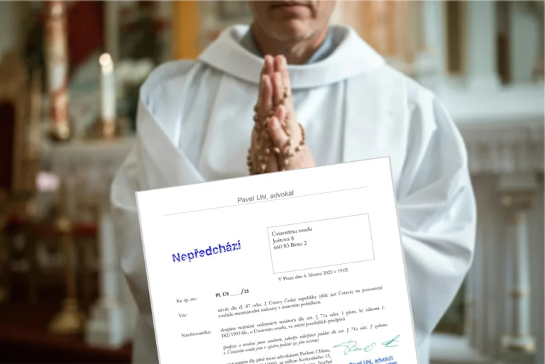 Stížnost k ÚS ohledně smlouvy s Vatikánem