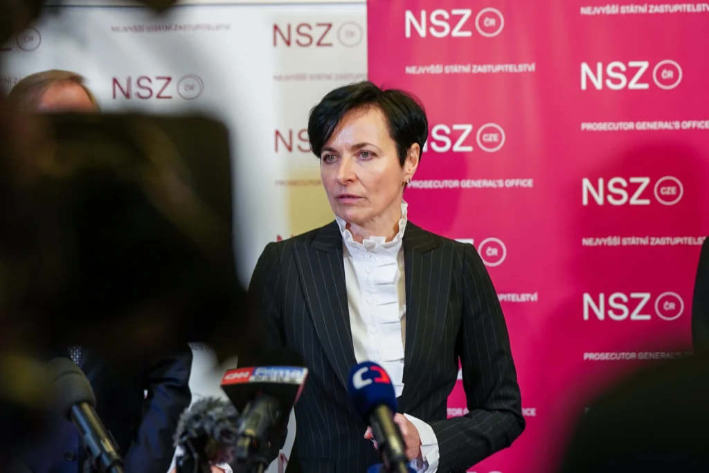 Lenka Bradáčová