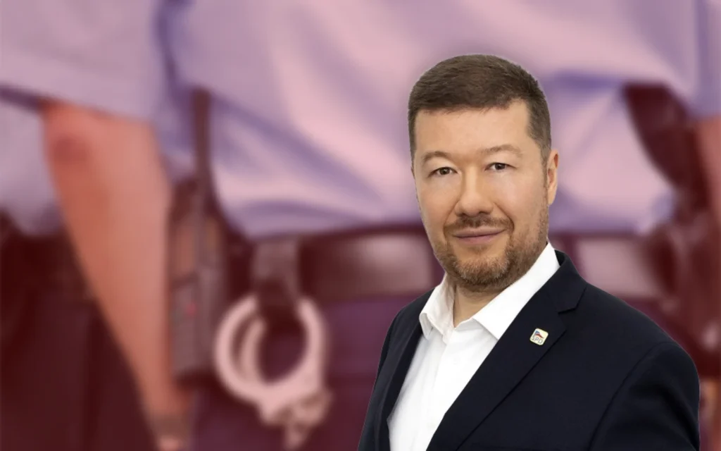 Tomio Okamura policie