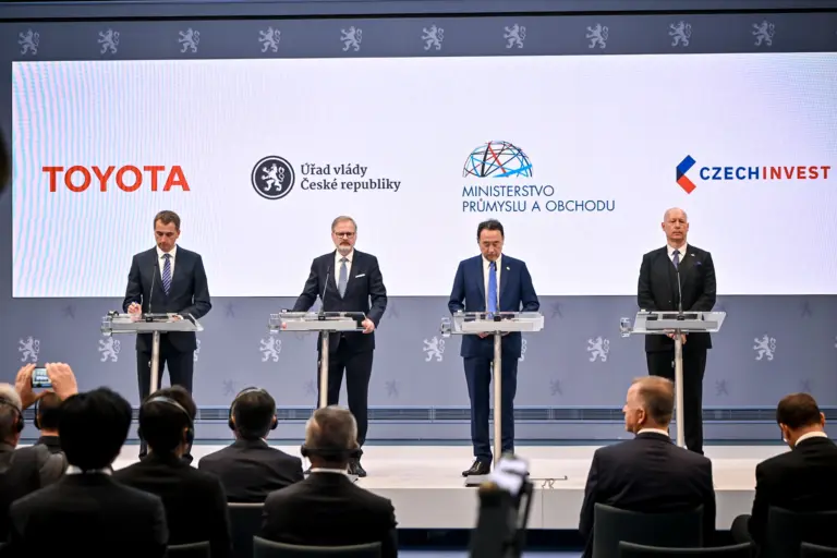 TK Vláda a Toyota