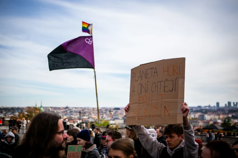 Demonstrace proti Macinkovi