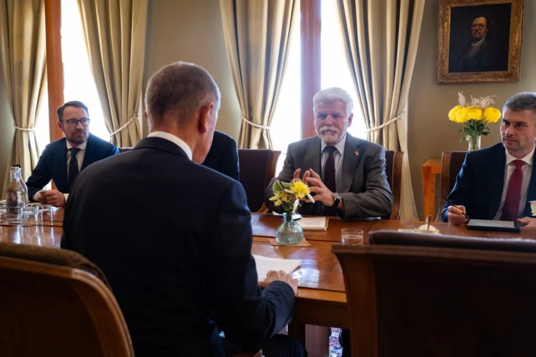 Babiš na jednání s Pavlem