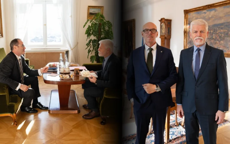 Boris Šťastný a Oto Klempíř s Petrem Pavlem