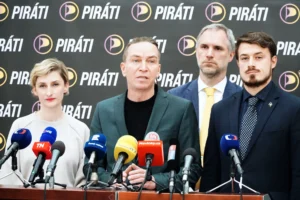 Piráti poslanci tisková konference