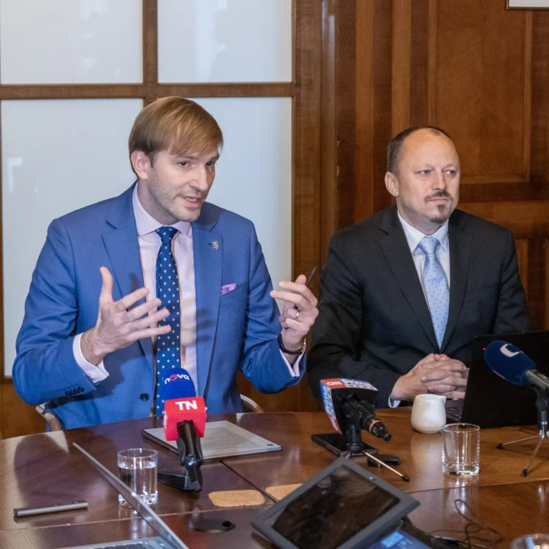 Ministr zdravotnictví Adam Vojtěch