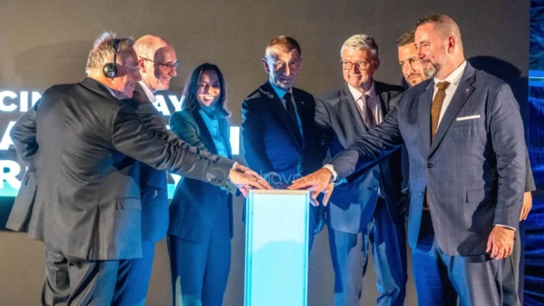 Nová linka na kalcinované jíly v cementárně v Čížkovicích
