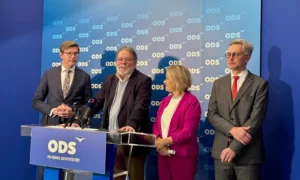 Martin Kupka, Alexandr Vondra, Veronika Vrecionová a Ondřej Krutílek na tiskové konferenci ODS