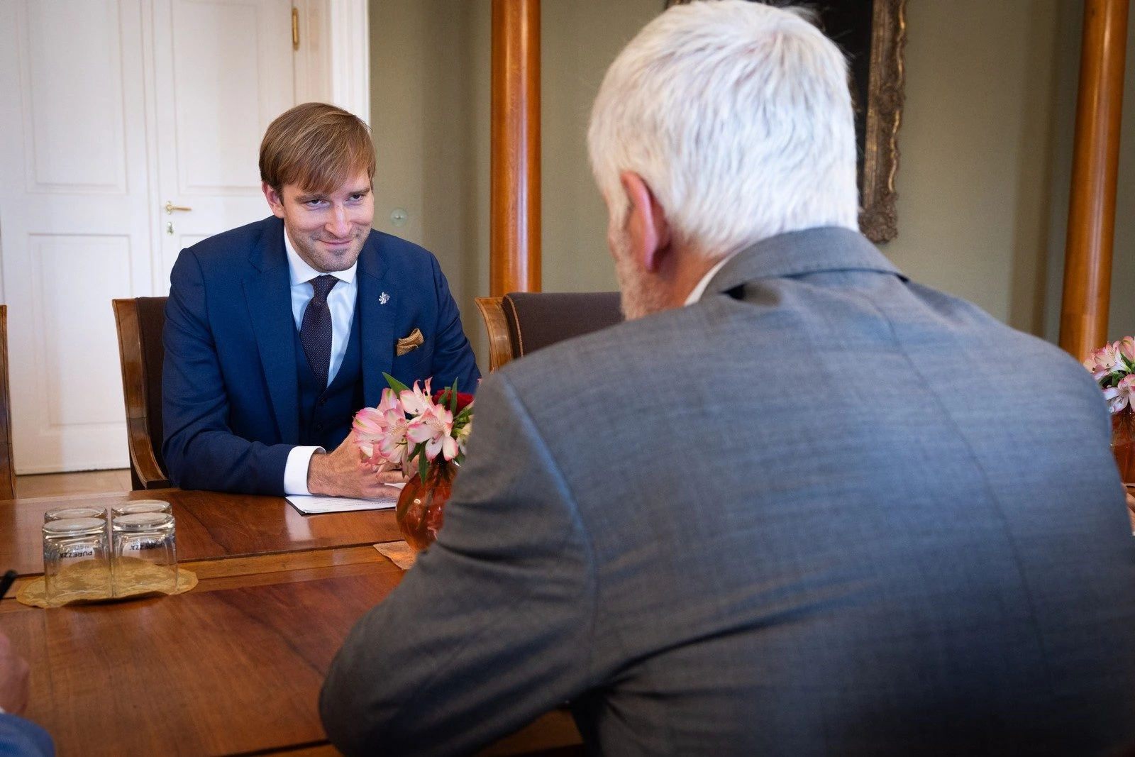 Prezident Petr Pavel a ministr zdravotnictví Adam Vojtěch na Pražském hradě