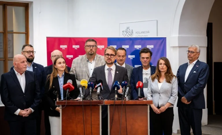 Kandidáti a vedení TOP 09 na tiskové konferenci ke startu senátní kampaně